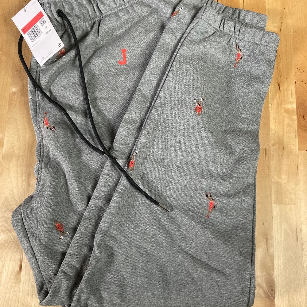 Grey Jordan Essentials Men's Printed Fleece SweatPants
